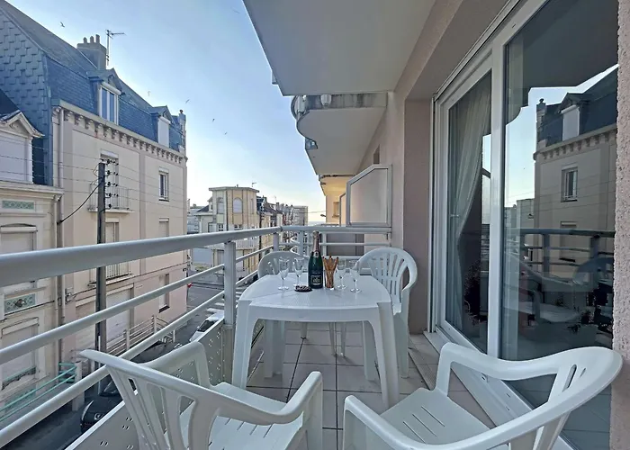 Superbe T2 Bis Proche Avec Balcon Et Parking - Fr-1-646-44 *